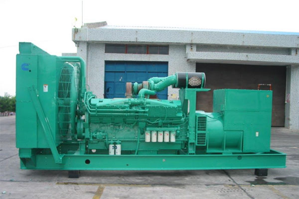 洮南工厂发电机应急发电时如何更准确地检查发电机状态？