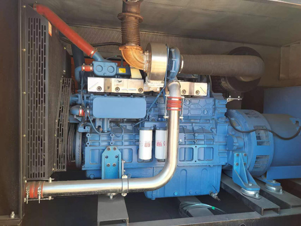 洮南燃油消耗率与进气温度的具体关系是什么？