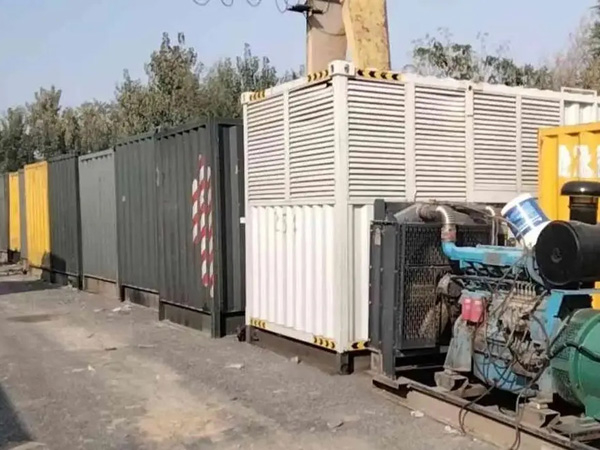 洮南200KW柴油发电机机组每小时油耗是多少？